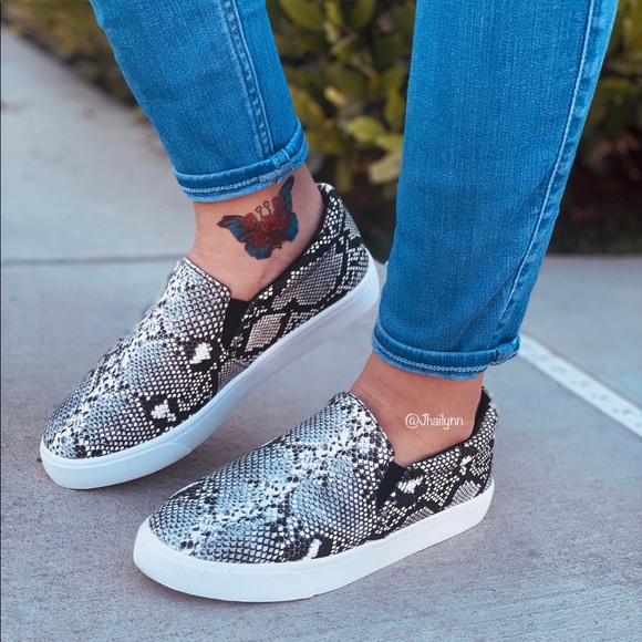 Snake print slip on sneaker - Picture 3 of 6